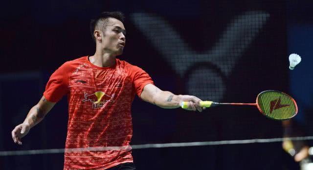 杨晨对话施拉普纳：中国球员不该只为钱踢球，留洋从乙级开始