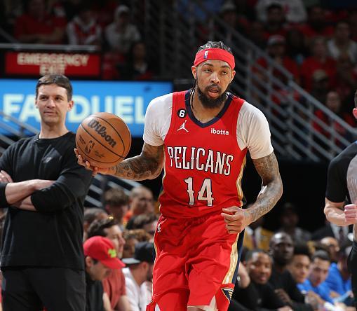 洲赛场上走 洲赛场上走